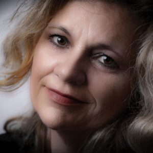 Linda Schmelzer & Good Friends