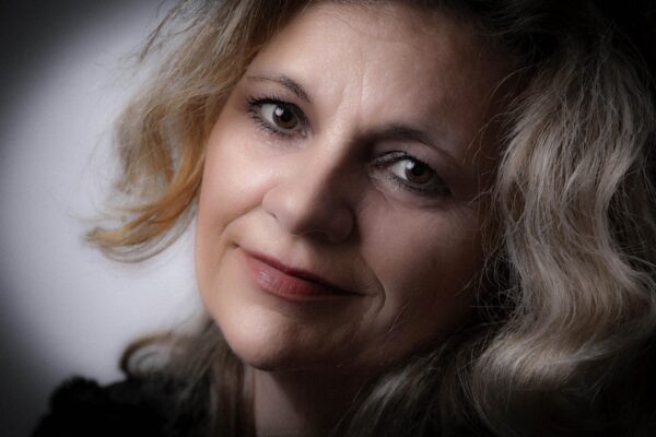 Linda Schmelzer & Good Friends